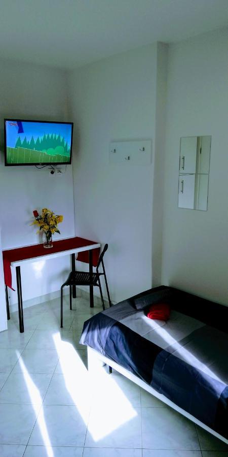 Pula Center Old Town Apartments And Rooms Екстериор снимка