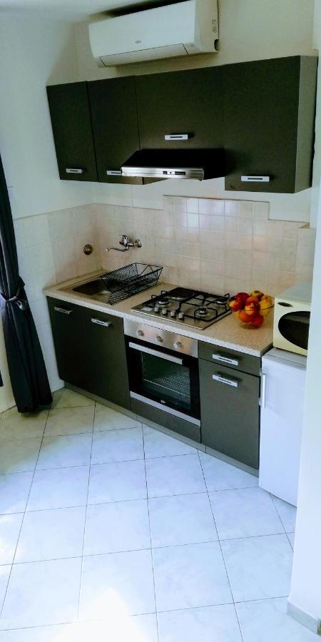 Pula Center Old Town Apartments And Rooms Екстериор снимка